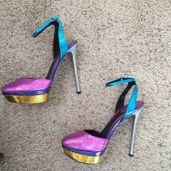 SOLDBrian Atwood Fontenay Snakeskin Holographic 10 - Picture 3 of 7